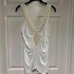 VENUS Cream Crochet V-Neck Tank with Gold Studs